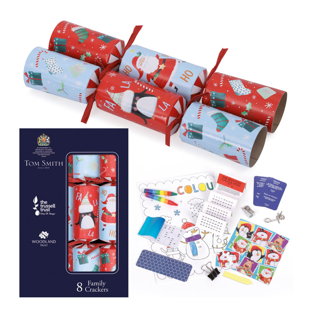 Tom Smith 8 Family Novelty Christmas Crackers