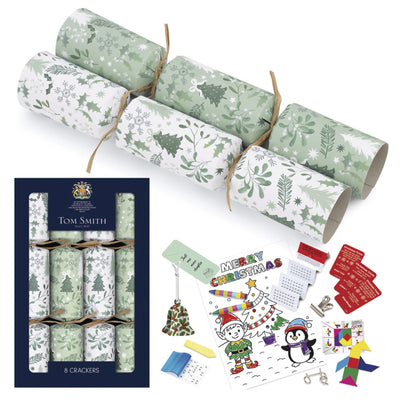 Tom Smith 8 Foliage Family Christmas Crackers