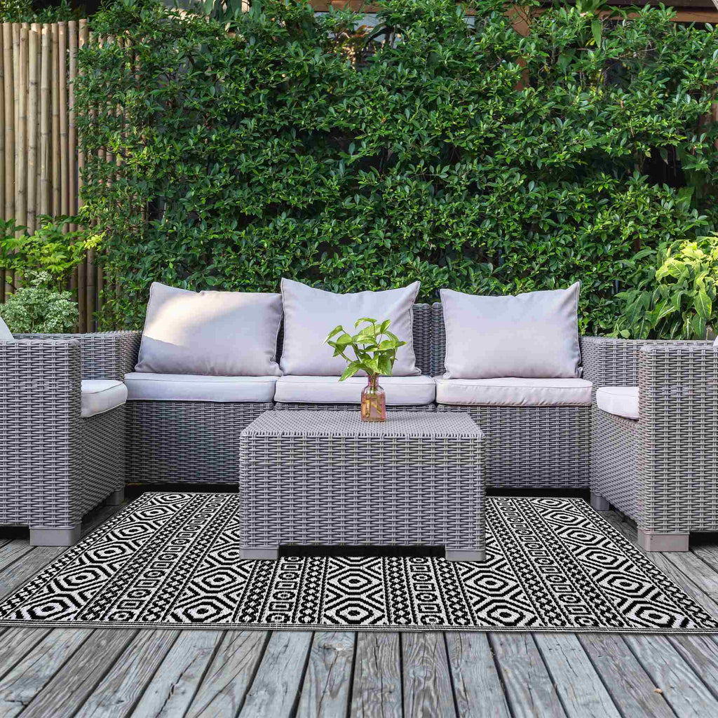 Aztec Design Outdoor Rug