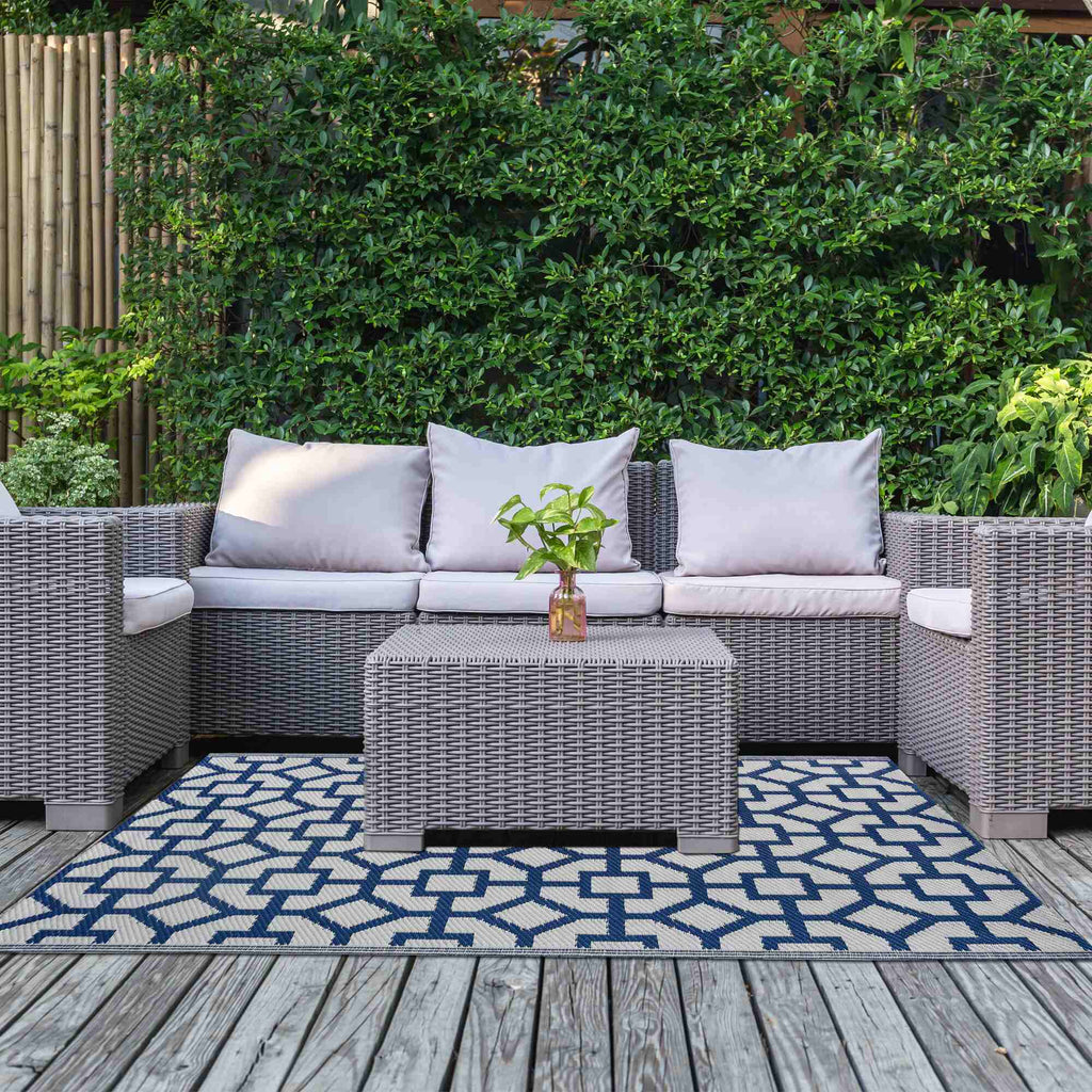 Geometric Design Outdoor Rug