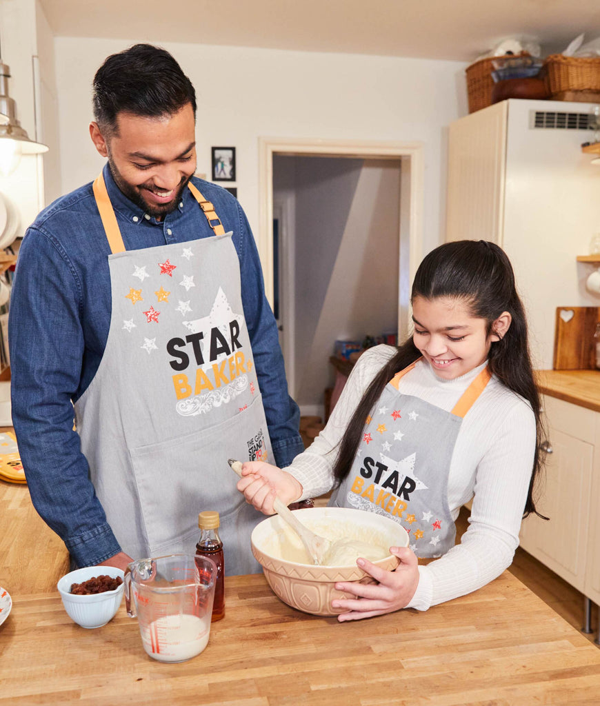 The Great Stand Up To Cancer Bake Off 2023 Star Baker Adult & Kid Apron Bundle